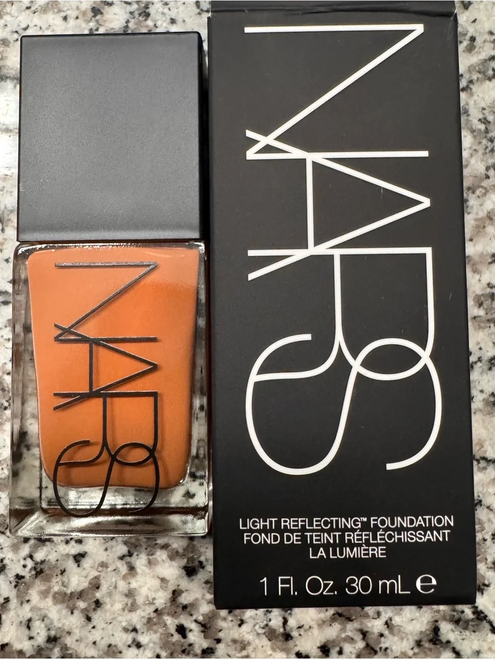 NARS Light Reflecting Foundation Deep 2.5 La Serena - Warm Tan